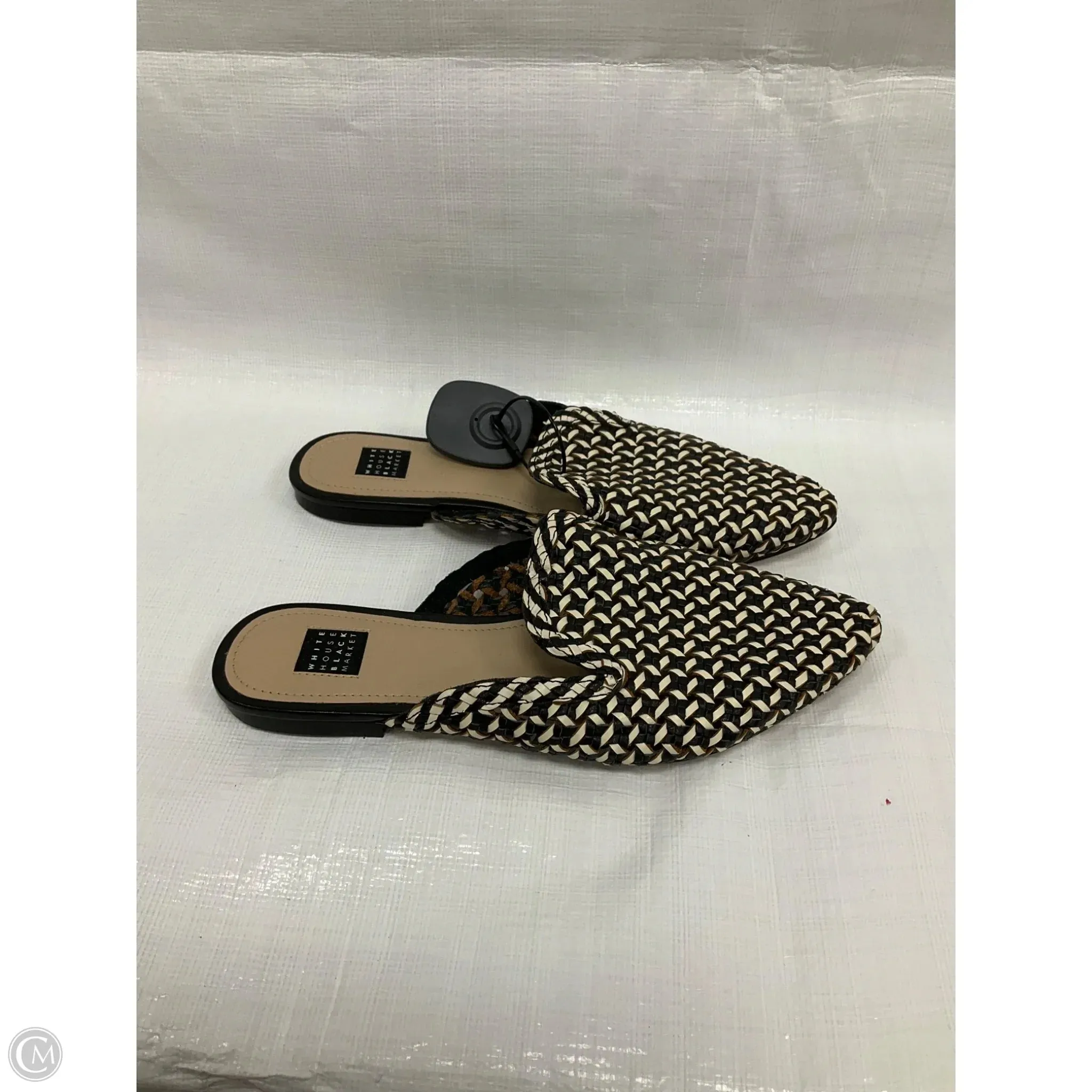Shoes Flats By White House Black Market In Black, Size: 7