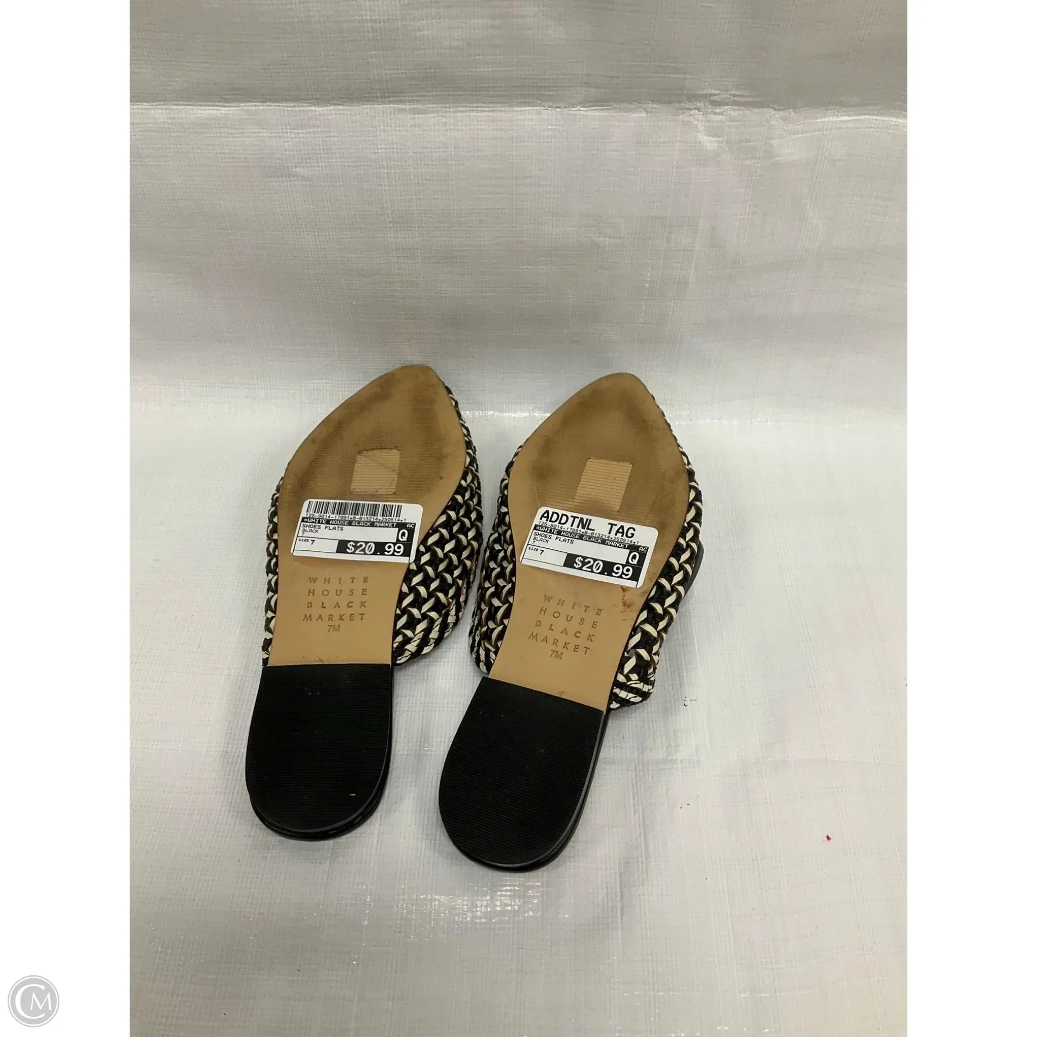 Shoes Flats By White House Black Market In Black, Size: 7