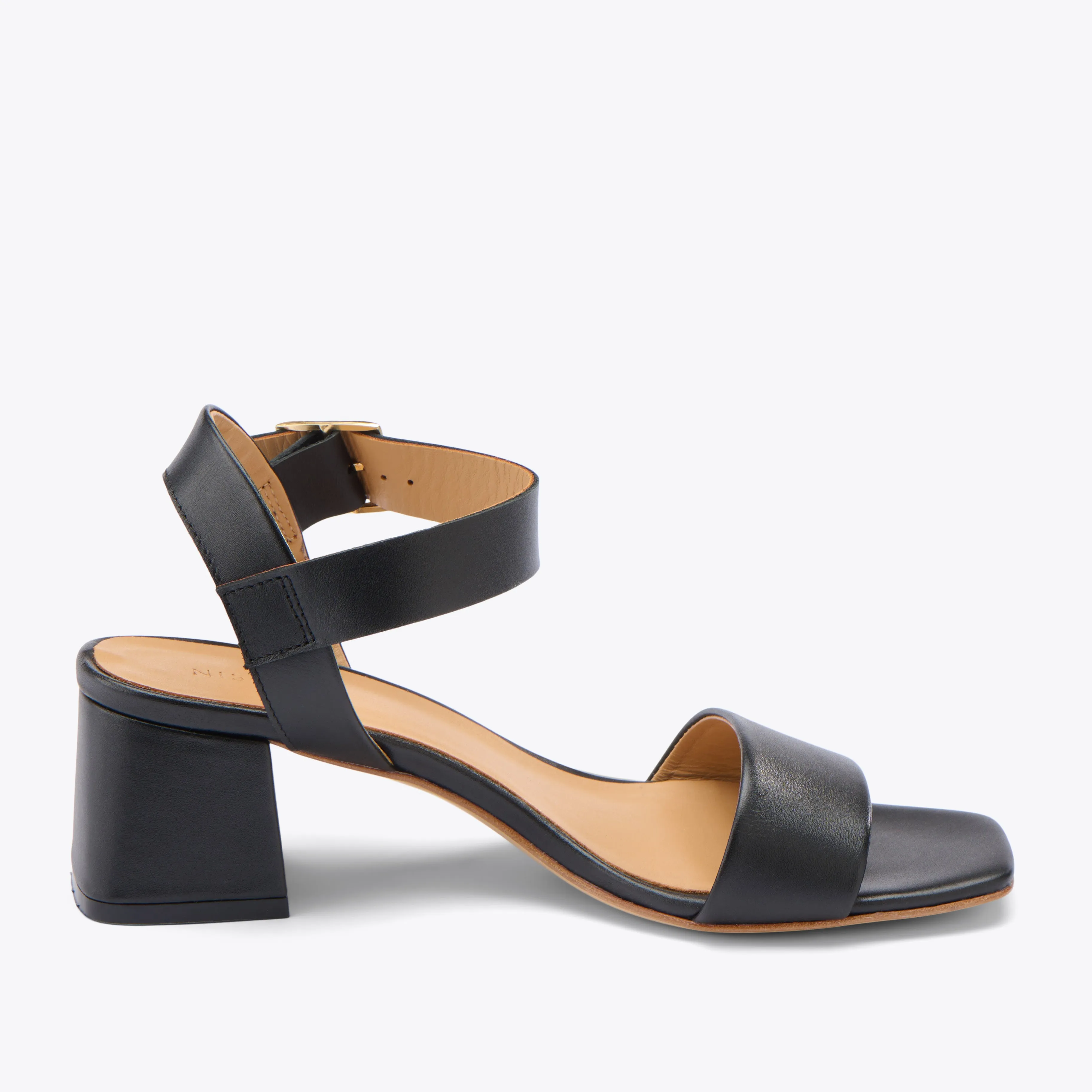 Stella Go-To Block Heel Sandal Black -NISOLO