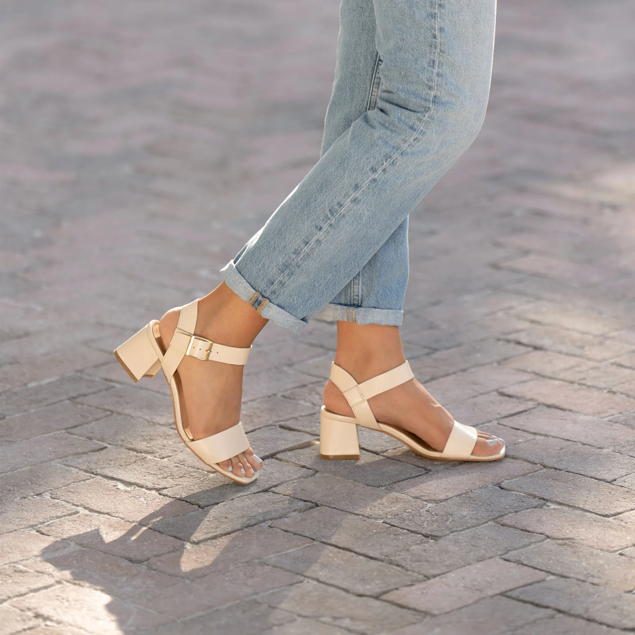 Stella Go-To Block Heel Sandal Bone -NISOLO