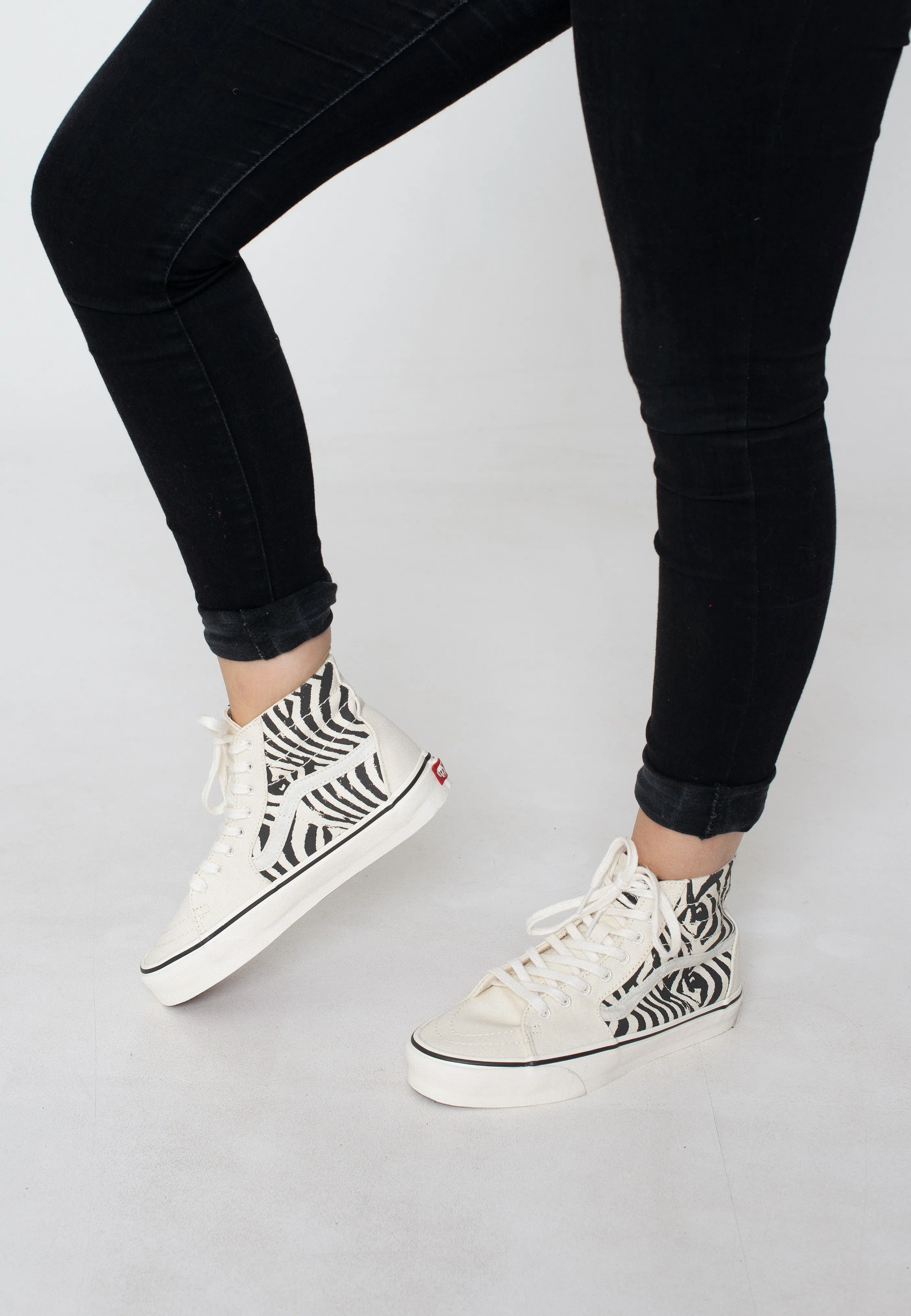 Vans - Sk8 Hi Tapered Zebra - Girl Shoes